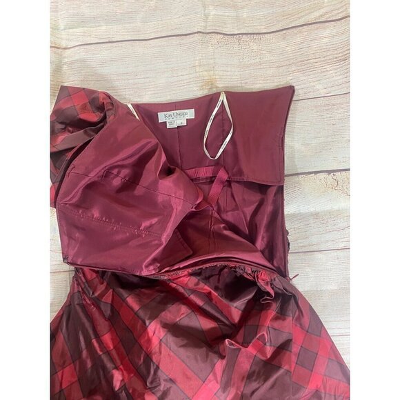 Kay Unger Women's Red Plaid Strapless 100% Silk Cocktail Dress - 8 - Picture 9 of 14